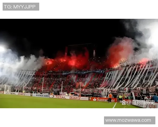 当绿茵激情化为怒火时足球巨星赛场冲突震惊世界